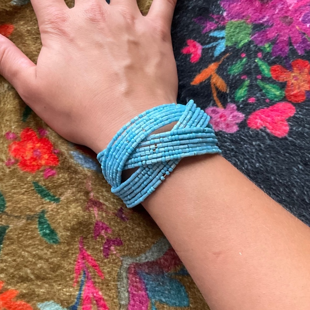 FREE Blue Seed Beaded Bangle - Picture 1 of 3